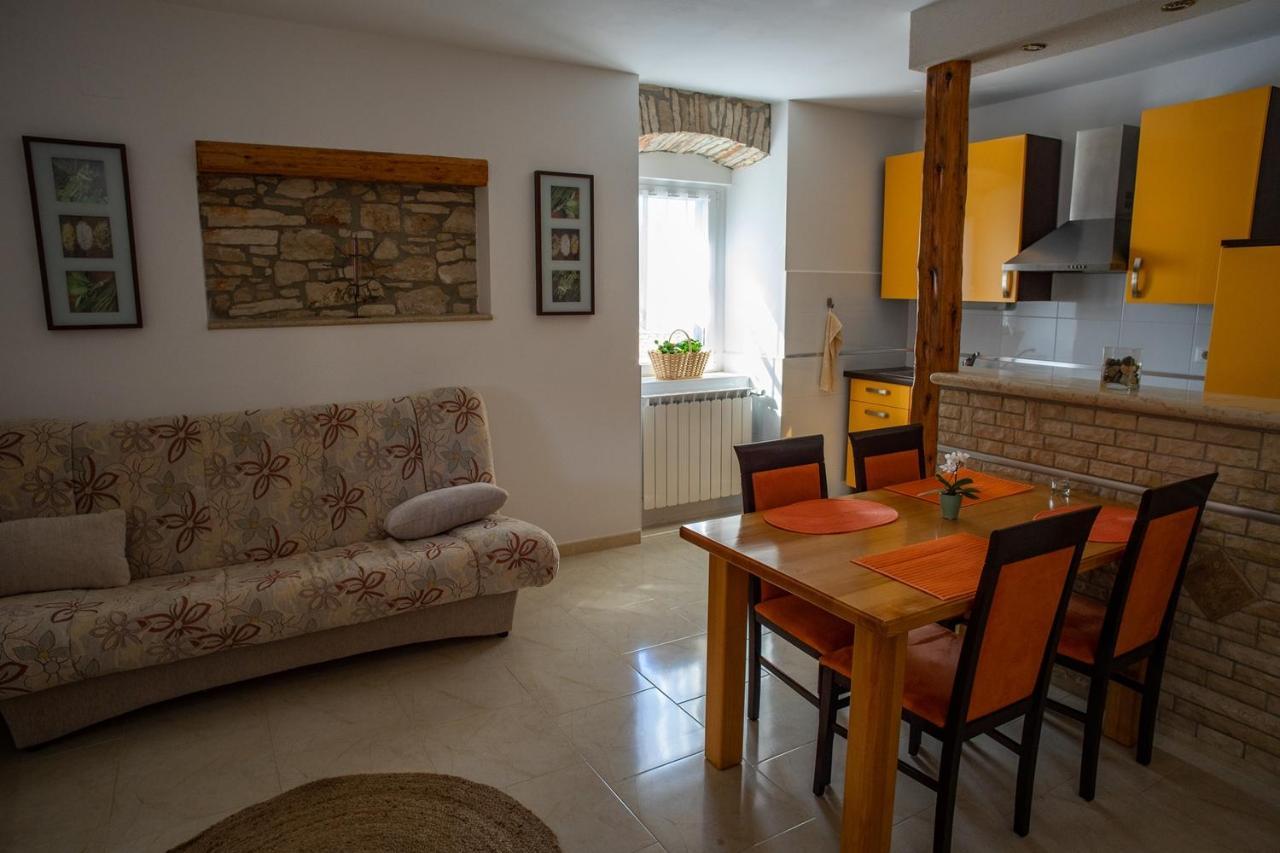 Olive Tree Apartments Umag Exterior photo